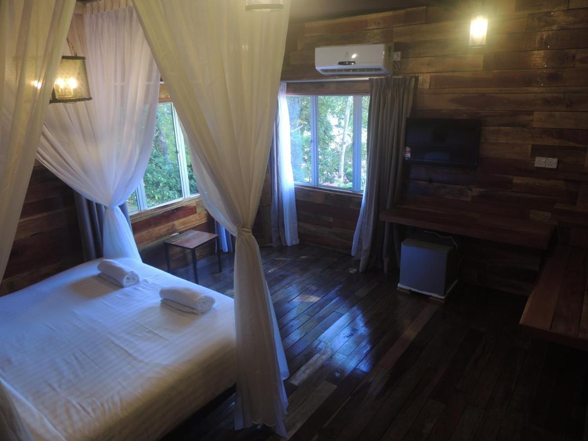 Utan Teluk Nipah Vila Pekan Pangkor Exterior foto