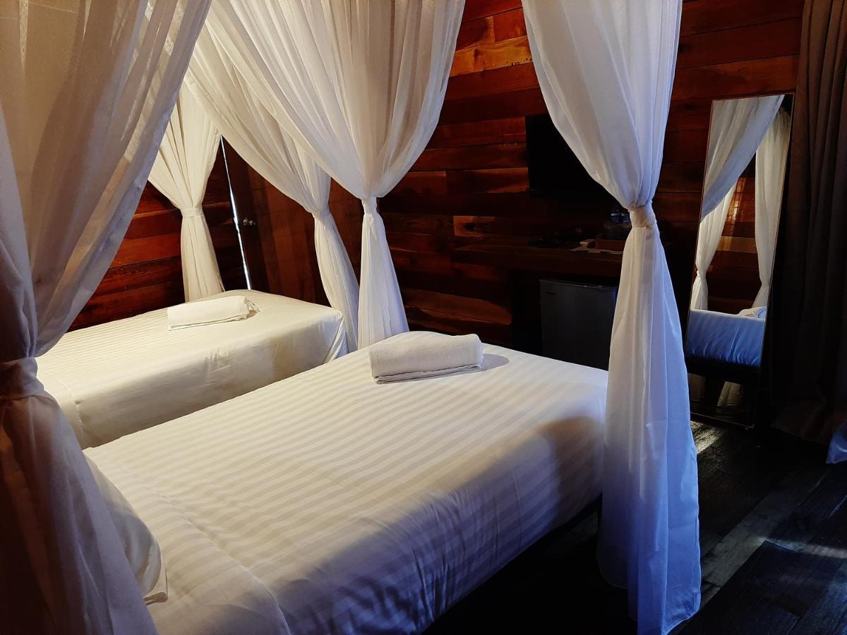 Utan Teluk Nipah Vila Pekan Pangkor Exterior foto